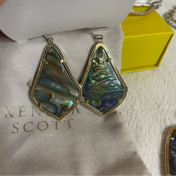 Kendra Scott Abalone Shell Earrings & Necklace Set - Picture 3 of 7